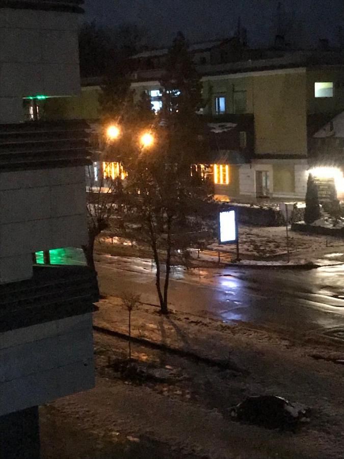 Apart Hotel Avinos Lviv Dış mekan fotoğraf