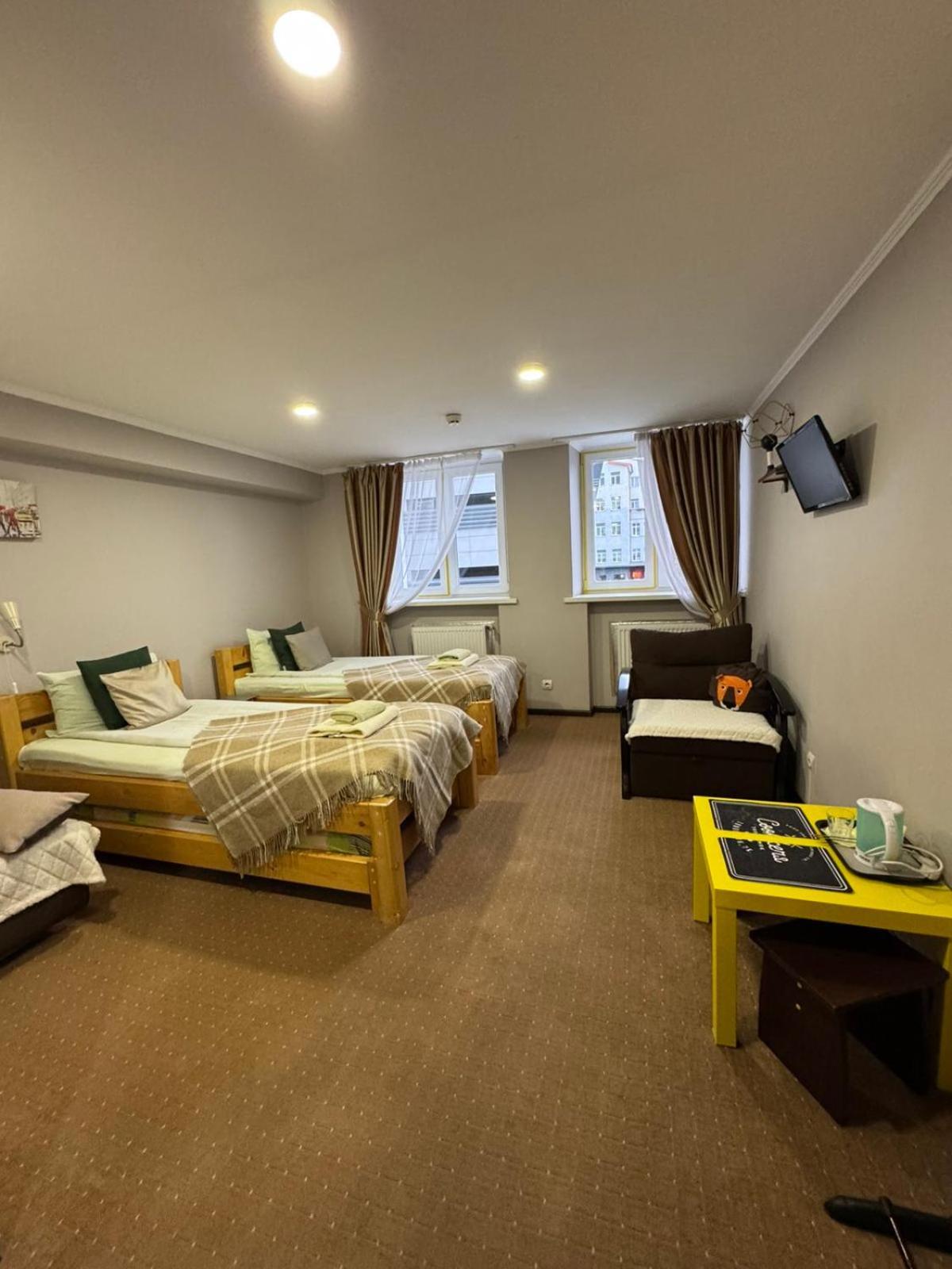 Apart Hotel Avinos Lviv Dış mekan fotoğraf